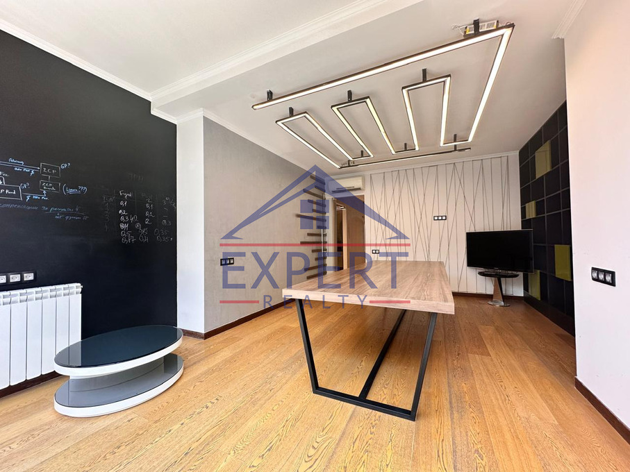 ԿԵՆՏՐՈՆ, ՎԱԶԳԵՆ ՍԱՐԳՍՅԱՆ ՓՈՂՈՑ, 3 ՍԵՆՅԱԿ