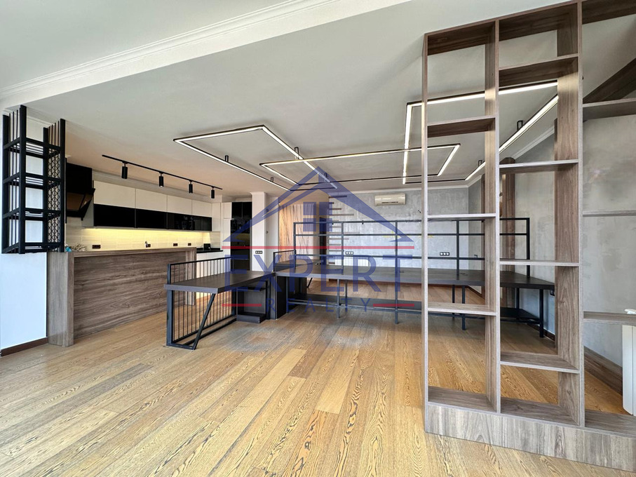 ԿԵՆՏՐՈՆ, ՎԱԶԳԵՆ ՍԱՐԳՍՅԱՆ ՓՈՂՈՑ, 3 ՍԵՆՅԱԿ