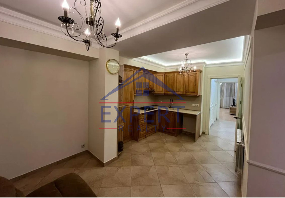 ԱՐԱԲԿԻՐ, ՄԱՄԻԿՈՆՅԱՆՑ ՓՈՂՈՑ, 3 ՍԵՆՅԱԿ