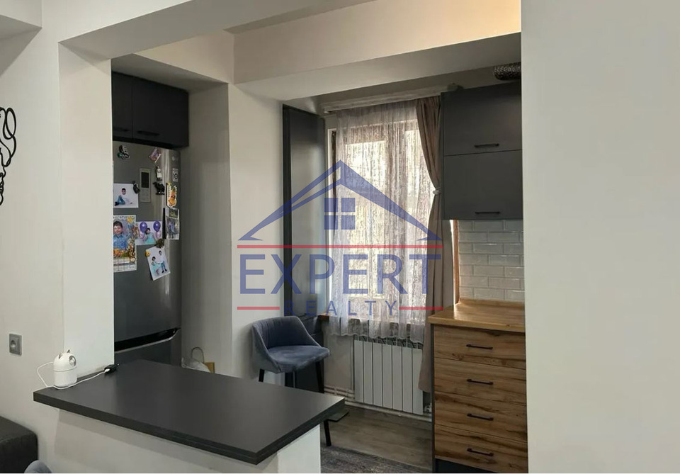 ՄԱԼԱԹԻԱ ՍԵԲԱՍՏԻԱ, ԱՌՆՈ ԲԱԲԱՋԱՆՅԱՆ ՓՈՂՈՑ, 3 ՍԵՆՅԱԿ