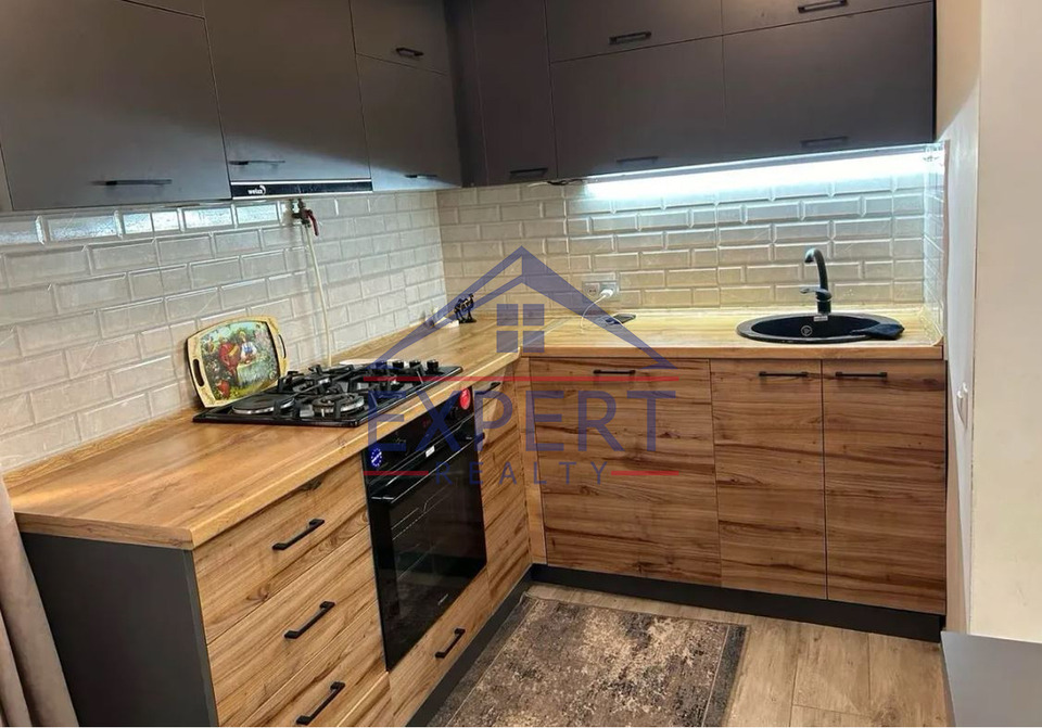 ՄԱԼԱԹԻԱ ՍԵԲԱՍՏԻԱ, ԱՌՆՈ ԲԱԲԱՋԱՆՅԱՆ ՓՈՂՈՑ, 3 ՍԵՆՅԱԿ