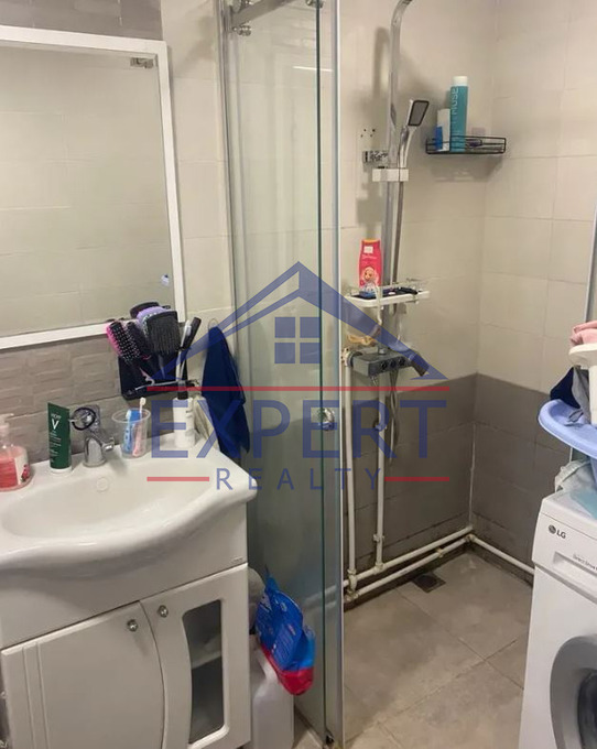 ՄԱԼԱԹԻԱ ՍԵԲԱՍՏԻԱ, ԱՌՆՈ ԲԱԲԱՋԱՆՅԱՆ ՓՈՂՈՑ, 3 ՍԵՆՅԱԿ