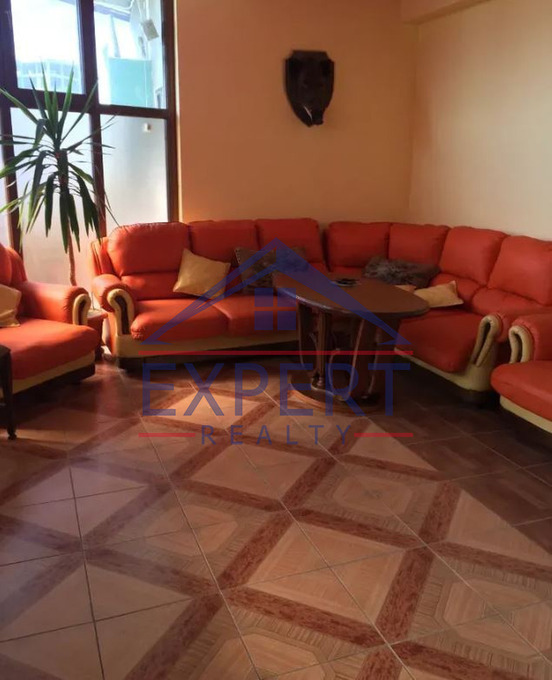 ԿԵՆՏՐՈՆ, ՏԵՐՅԱՆ ՓՈՂՈՑ, 4 ՍԵՆՅԱԿ