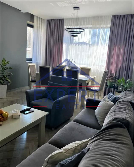 ԴԱՎԹԱՇԵՆ, ՏԻԳՐԱՆ ՊԵՏՐՈՍՅԱՆ ՓՈՂՈՑ, 5 ՍԵՆՅԱԿ