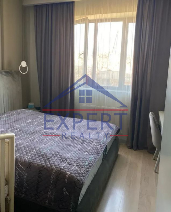 ԴԱՎԹԱՇԵՆ, ՏԻԳՐԱՆ ՊԵՏՐՈՍՅԱՆ ՓՈՂՈՑ, 5 ՍԵՆՅԱԿ