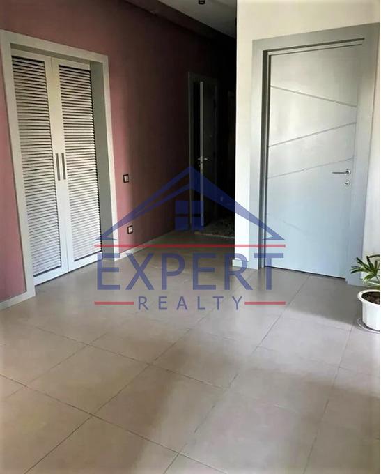 ԴԱՎԹԱՇԵՆ, ՏԻԳՐԱՆ ՊԵՏՐՈՍՅԱՆ ՓՈՂՈՑ, 5 ՍԵՆՅԱԿ