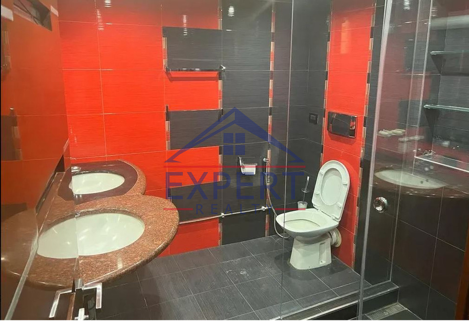 ԿԵՆՏՐՈՆ, ՆԱԼԲԱՆԴՅԱՆ ՓՈՂՈՑ  3 ՍԵՆՅԱԿ