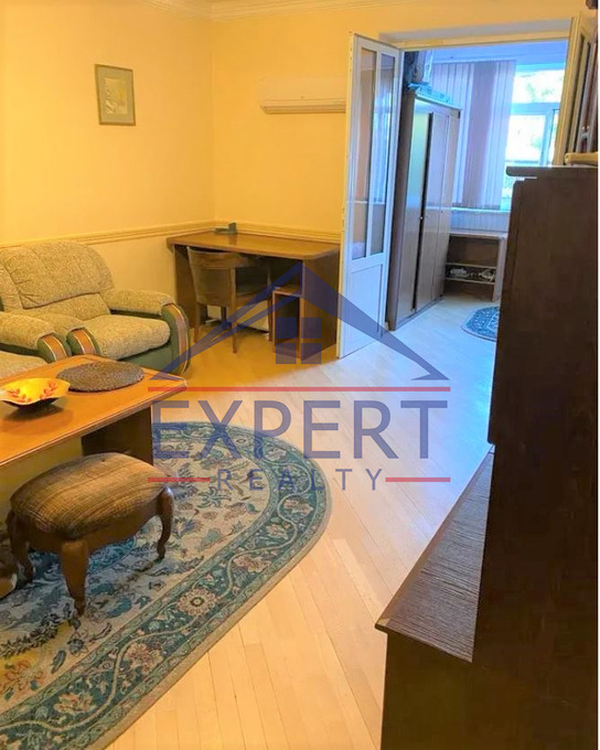 ԱՐԱԲԿԻՐ, ԿԻԵՎՅԱՆ ՓՈՂՈՑ, 1 ՍԵՆՅԱԿ