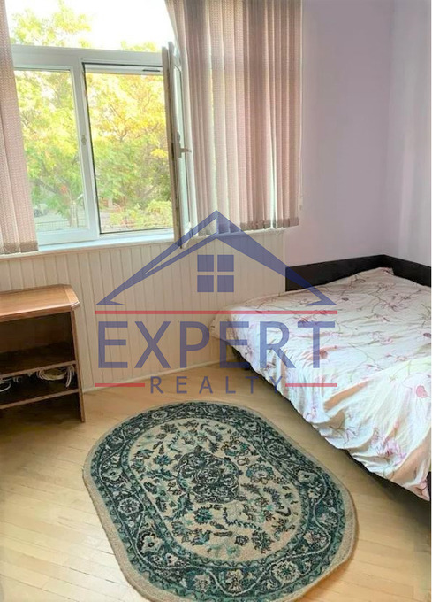 ԱՐԱԲԿԻՐ, ԿԻԵՎՅԱՆ ՓՈՂՈՑ, 1 ՍԵՆՅԱԿ