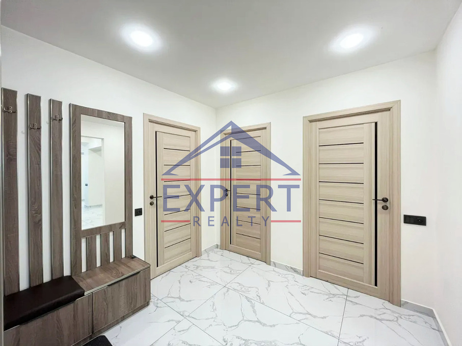 ԿԵՆՏՐՈՆ, ՏԻԳՐԱՆ ՄԵԾԻ ՊՈՂՈՏԱ, 3 ՍԵՆՅԱԿ