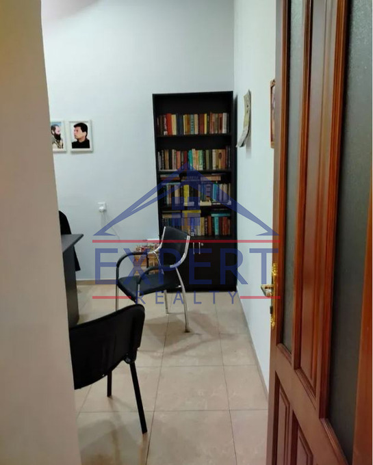 ԿԵՆՏՐՈՆ, ՀԱՆՐԱՊԵՏՈՒԹՅԱՆ ՓՈՂՈՑ, 140 ՔՄ