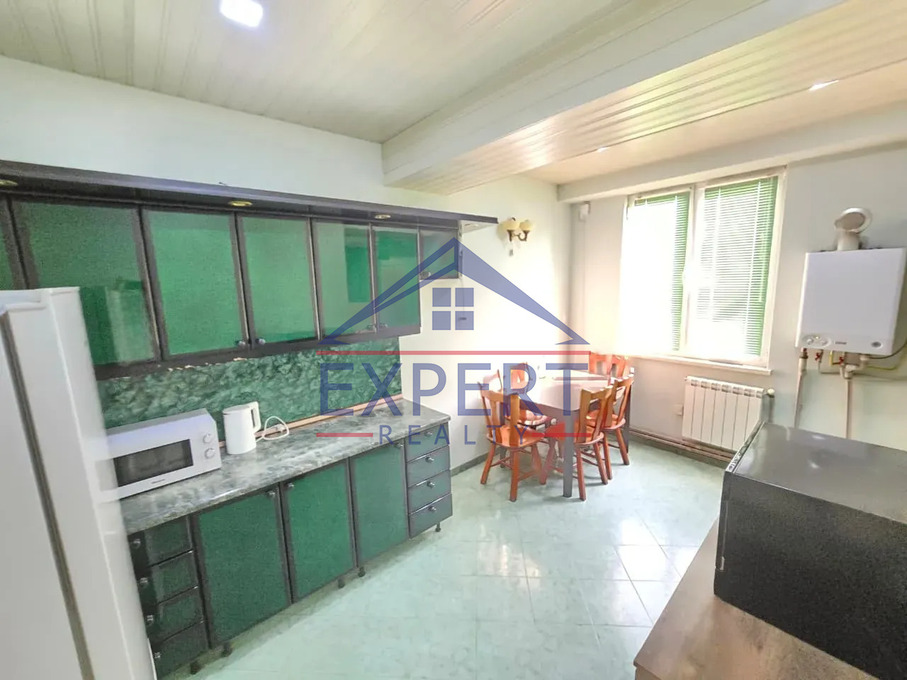 ԿԵՆՏՐՈՆ, ԴԵՂԱՏԱՆ ՓՈՂՈՑ, 3 ՍԵՆՅԱԿ