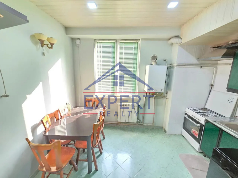 ԿԵՆՏՐՈՆ, ԴԵՂԱՏԱՆ ՓՈՂՈՑ, 3 ՍԵՆՅԱԿ