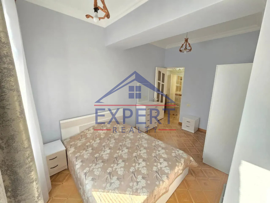 ԿԵՆՏՐՈՆ, ԴԵՂԱՏԱՆ ՓՈՂՈՑ, 3 ՍԵՆՅԱԿ