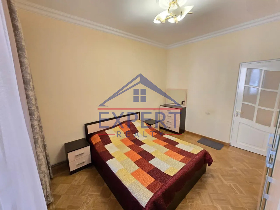 ԿԵՆՏՐՈՆ, ԴԵՂԱՏԱՆ ՓՈՂՈՑ, 3 ՍԵՆՅԱԿ