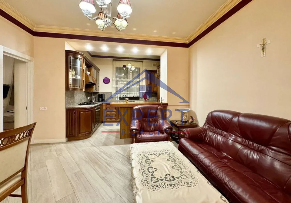 ԱՐԱԲԿԻՐ, ԲԱՂՐԱՄՅԱՆ ՊՈՂՈՏԱ   3 ՍԵՆՅԱԿ