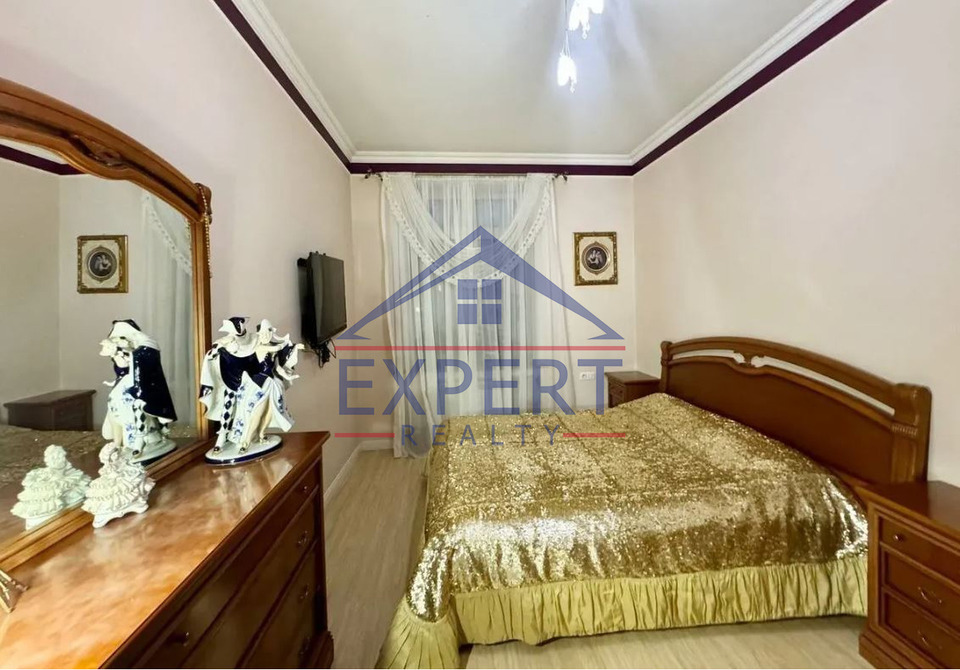 ԱՐԱԲԿԻՐ, ԲԱՂՐԱՄՅԱՆ ՊՈՂՈՏԱ   3 ՍԵՆՅԱԿ