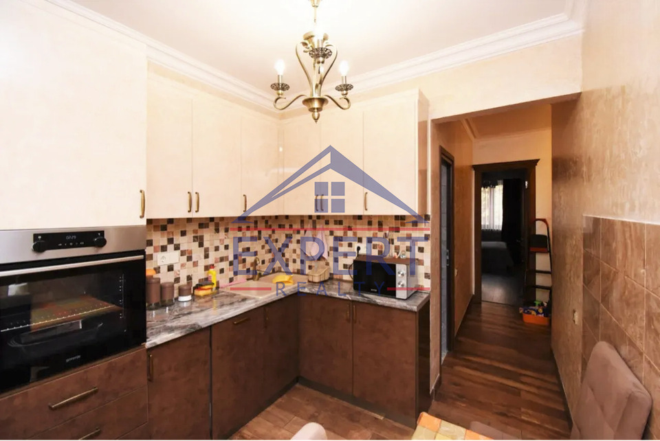 ԿԵՆՏՐՈՆ, ԳՐԻԳՈՐ ԼՈՒՍԱՎՈՐԻՉ ՓՈՂՈՑ, 3 ՍԵՆՅԱԿ