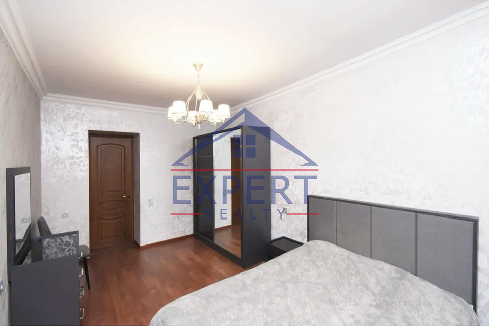 ԿԵՆՏՐՈՆ, ԳՐԻԳՈՐ ԼՈՒՍԱՎՈՐԻՉ ՓՈՂՈՑ, 3 ՍԵՆՅԱԿ