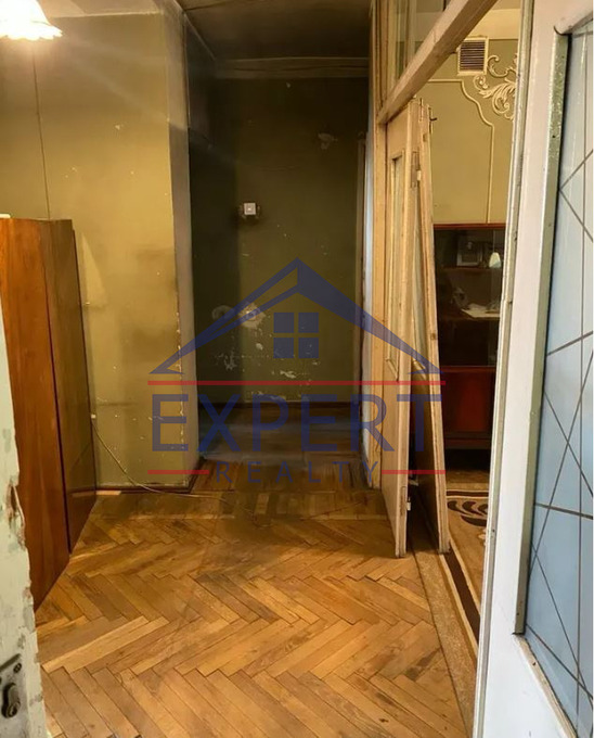 ԿԵՆՏՐՈՆ, ՄՈՎՍԵՍ ԽՈՐԵՆԱՑԻ  , 3 ՍԵՆՅԱԿ