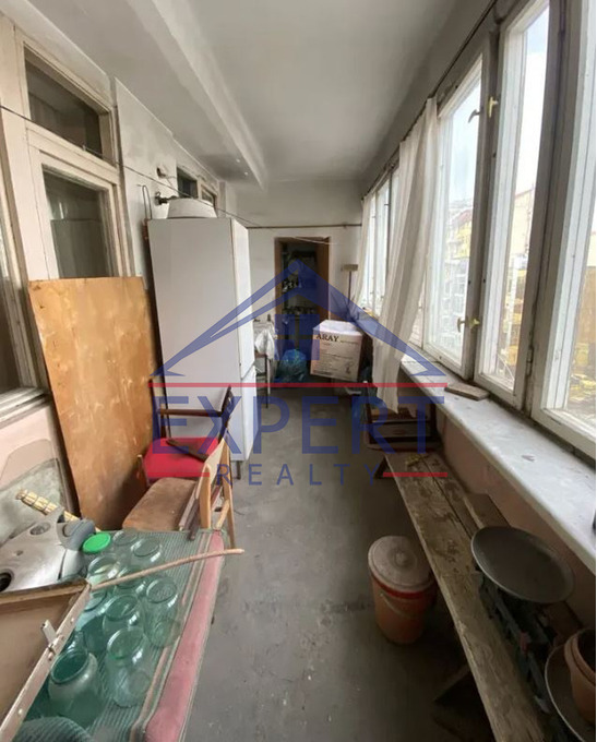 ԿԵՆՏՐՈՆ, ՄՈՎՍԵՍ ԽՈՐԵՆԱՑԻ  , 3 ՍԵՆՅԱԿ