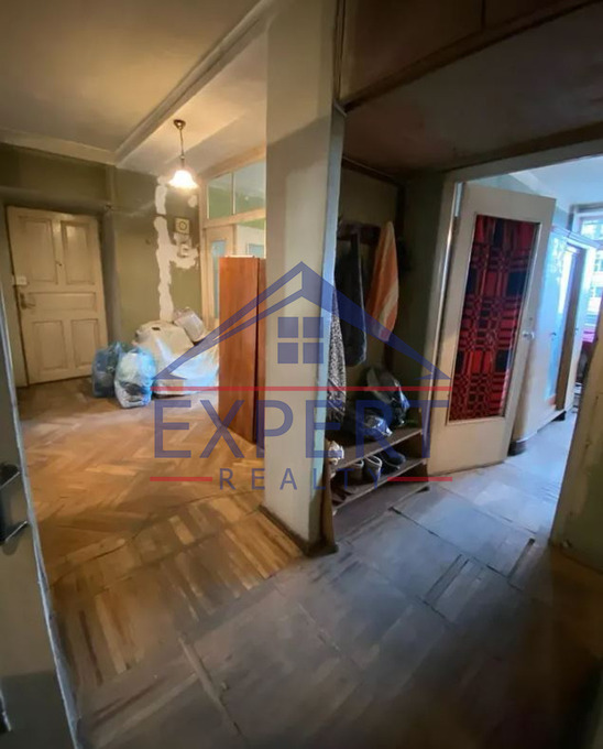 ԿԵՆՏՐՈՆ, ՄՈՎՍԵՍ ԽՈՐԵՆԱՑԻ  , 3 ՍԵՆՅԱԿ