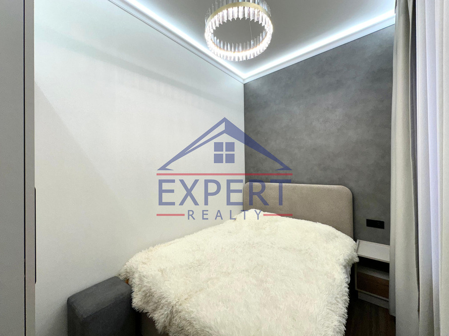 ԿԵՆՏՐՈՆ, ՄԱՇՏՈՑԻ ՊՈՂՈՏԱ, 3 ՍԵՆՅԱԿ