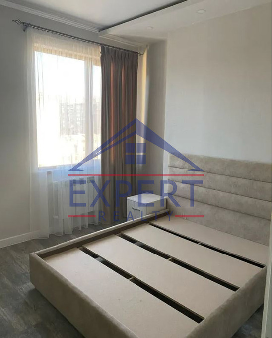 ԿԵՆՏՐՈՆ, ԽՈՐԵՆԱՑԻ 1- ՓԱԿՈՒՂԻ  3 ՍԵՆՅԱԿ