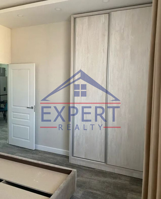 ԿԵՆՏՐՈՆ, ԽՈՐԵՆԱՑԻ 1- ՓԱԿՈՒՂԻ  3 ՍԵՆՅԱԿ