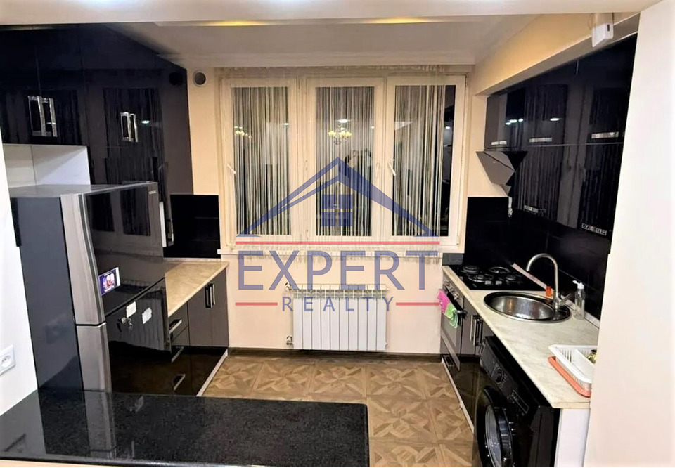 ԱՐԱԲԿԻՐ, ՎԻԿՏՈՐ ՀԱՄԲԱՐՁՈՒՄՅԱՆ, 3 ՍԵՆՅԱԿ