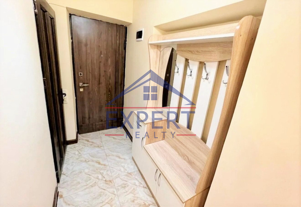 ԿԵՆՏՐՈՆ, ԼԵՈՅԻ ՓՈՂՈՑ, 3 ՍԵՆՅԱԿ