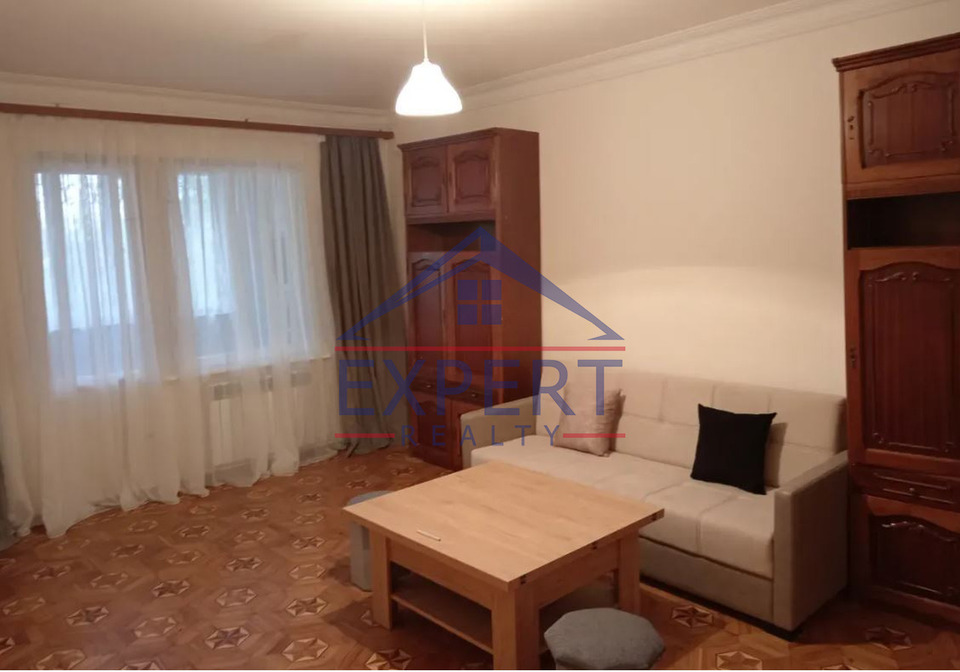 ԱՐԱԲԿԻՐ, ԿՈՄԻՏԱՍԻ ՊՈՂՈՏԱ, 3 ՍԵՆՅԱԿ