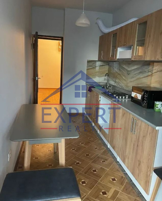 ԱՐԱԲԿԻՐ, ԿՈՄԻՏԱՍԻ ՊՈՂՈՏԱ, 3 ՍԵՆՅԱԿ