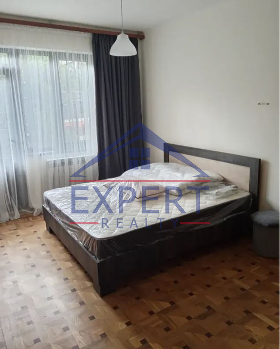 ԱՐԱԲԿԻՐ, ԿՈՄԻՏԱՍԻ ՊՈՂՈՏԱ, 3 ՍԵՆՅԱԿ