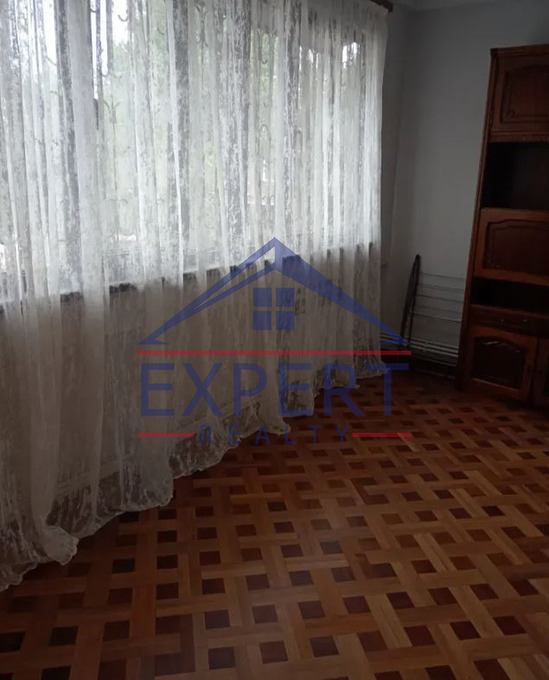 ԱՐԱԲԿԻՐ, ԿՈՄԻՏԱՍԻ ՊՈՂՈՏԱ, 3 ՍԵՆՅԱԿ