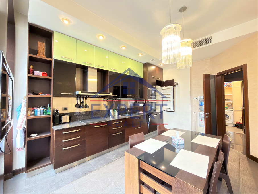 ԿԵՆՏՐՈՆ, ՀՅՈՒՍԻՍԱՅԻՆ ՊՈՂՈՏԱ, 3 ՍԵՆՅԱԿ