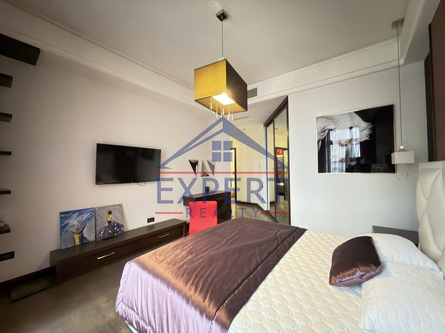 ԿԵՆՏՐՈՆ, ՀՅՈՒՍԻՍԱՅԻՆ ՊՈՂՈՏԱ, 3 ՍԵՆՅԱԿ