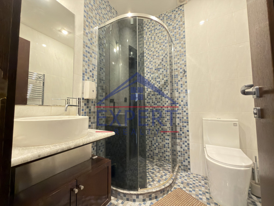 ԿԵՆՏՐՈՆ, ՀՅՈՒՍԻՍԱՅԻՆ ՊՈՂՈՏԱ, 3 ՍԵՆՅԱԿ