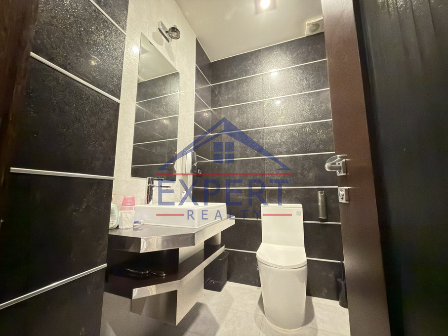 ԿԵՆՏՐՈՆ, ՀՅՈՒՍԻՍԱՅԻՆ ՊՈՂՈՏԱ, 3 ՍԵՆՅԱԿ