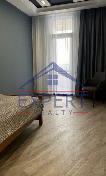 ԿԵՆՏՐՈՆ, ԱՆՏԱՌԱՅԻՆ ՓՈՂՈՑ, 3 ՍԵՆՅԱԿ