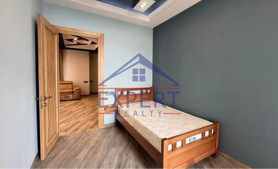 ԿԵՆՏՐՈՆ, ԱՆՏԱՌԱՅԻՆ ՓՈՂՈՑ, 3 ՍԵՆՅԱԿ