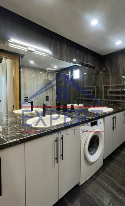 ԿԵՆՏՐՈՆ, ԱՆՏԱՌԱՅԻՆ ՓՈՂՈՑ, 3 ՍԵՆՅԱԿ