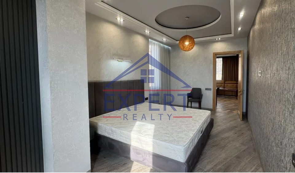 ԿԵՆՏՐՈՆ, ԱՆՏԱՌԱՅԻՆ ՓՈՂՈՑ, 3 ՍԵՆՅԱԿ