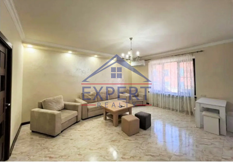 ԿԵՆՏՐՈՆ, ԼԵՈՅԻ ՓՈՂՈՑ, 3 ՍԵՆՅԱԿ