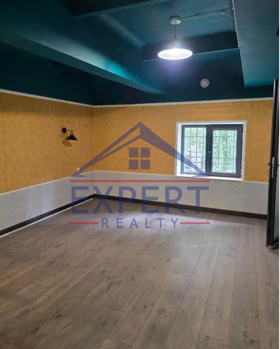 ԿԵՆՏՐՈՆ, ԽԱՆՋՅԱՆ ՓՈՂՈՑ, 110 ՔՄ