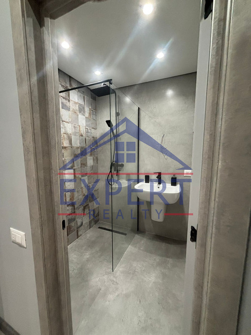 ՔԱՆԱՔԵՌ ԶԵՅԹՈՒՆ, ՈՒԼՆԵՑԻ ՓՈՂՈՑ, 2 ՍԵՆՅԱԿ