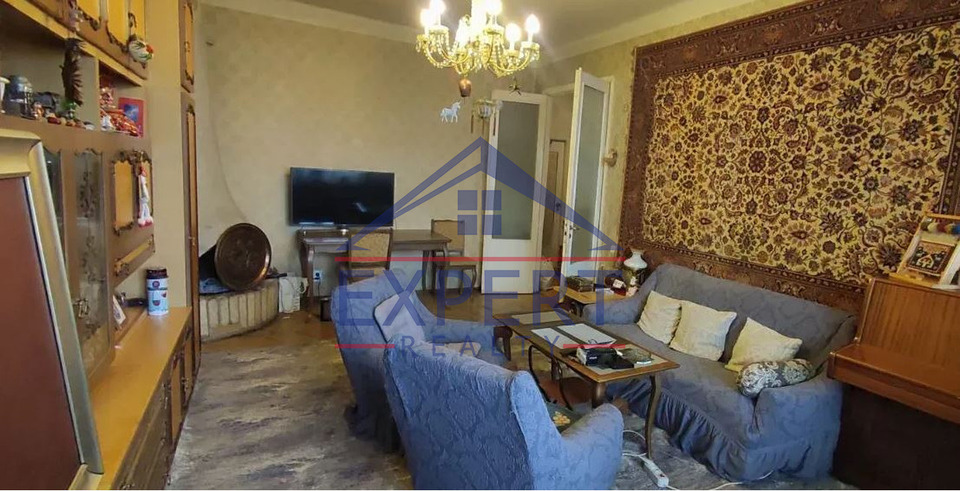 ԿԵՆՏՐՈՆ, ԴԵՐԵՆԻԿ ԴԵՄԻՐՃՅԱՆ   3 ՍԵՆՅԱԿ