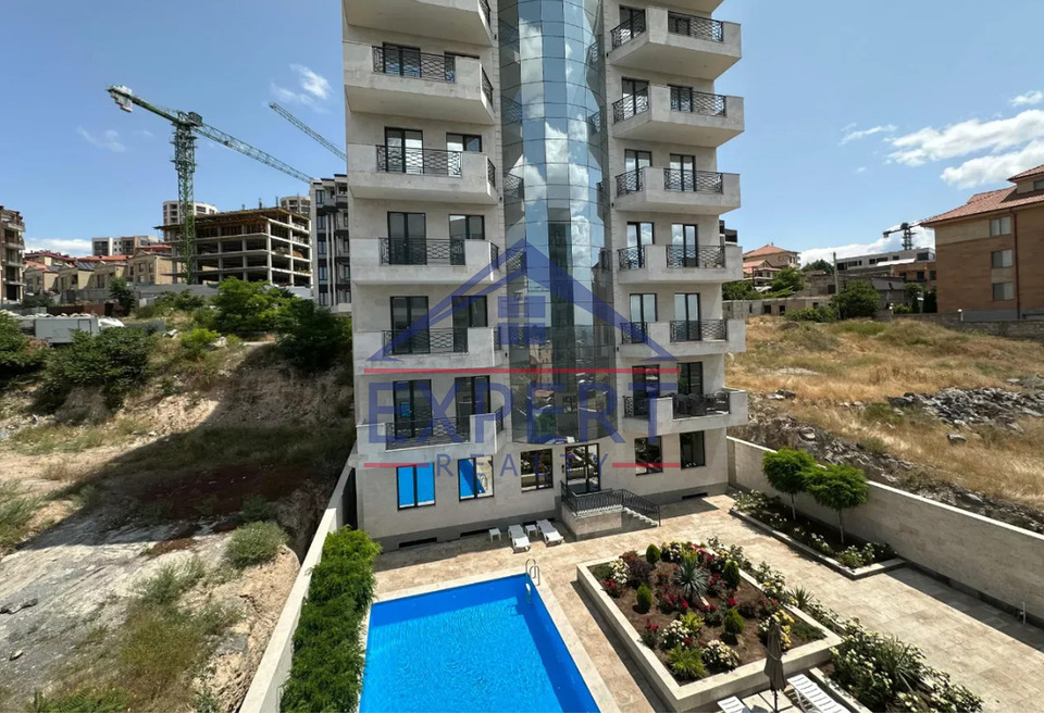 ԿԵՆՏՐՈՆ, ԱՆՏԱՌԱՅԻՆ ՓՈՂՈՑ, 4 ՍԵՆՅԱԿ