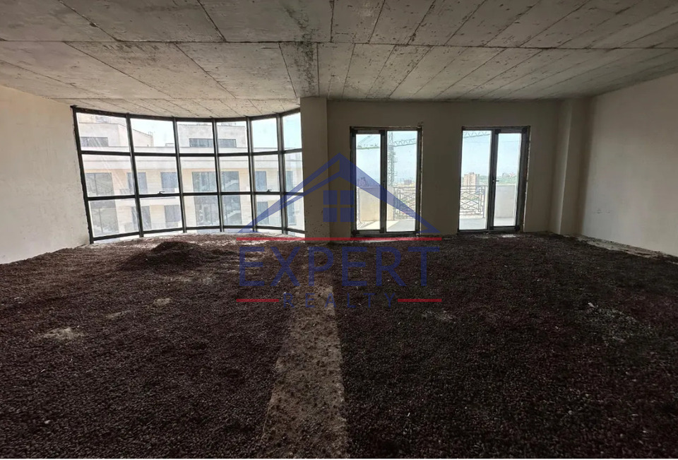 ԿԵՆՏՐՈՆ, ԱՆՏԱՌԱՅԻՆ ՓՈՂՈՑ, 4 ՍԵՆՅԱԿ