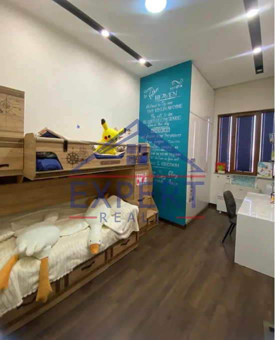 ԱՐԱԲԿԻՐ, ԱԴՈՆՑԻ ՓՈՂՈՑ, 3 ՍԵՆՅԱԿ